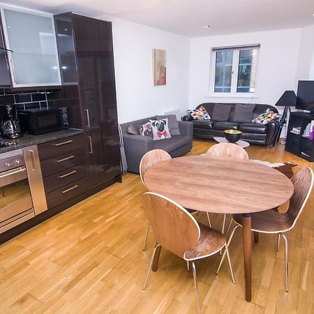 Apartment Wharf - Cuba Street Лондон Экстерьер фото