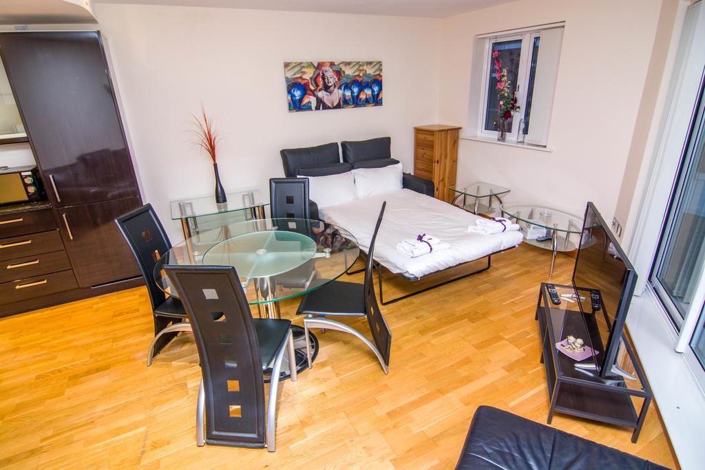 Apartment Wharf - Cuba Street Лондон Экстерьер фото