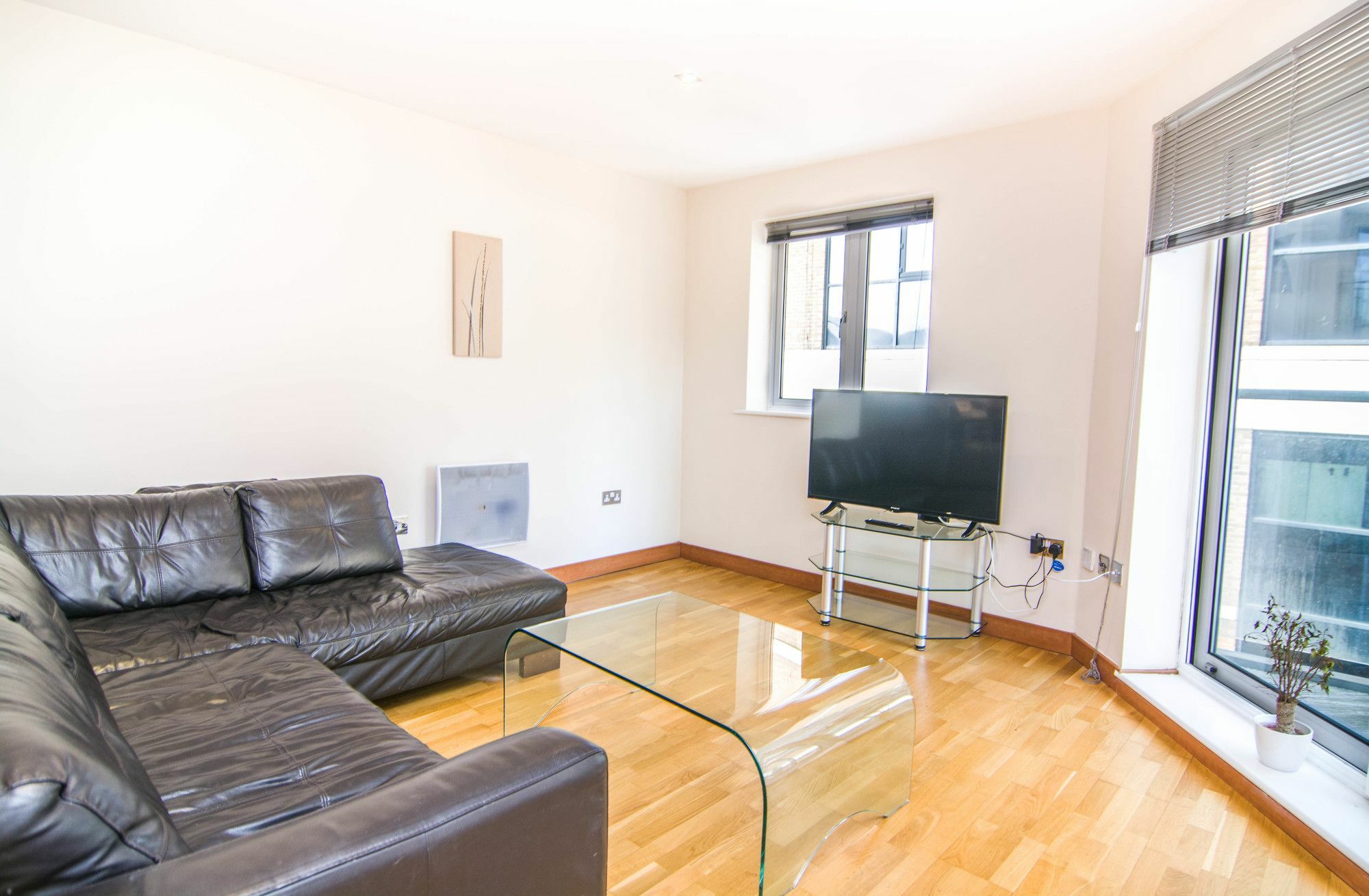 Apartment Wharf - Cuba Street Лондон Экстерьер фото
